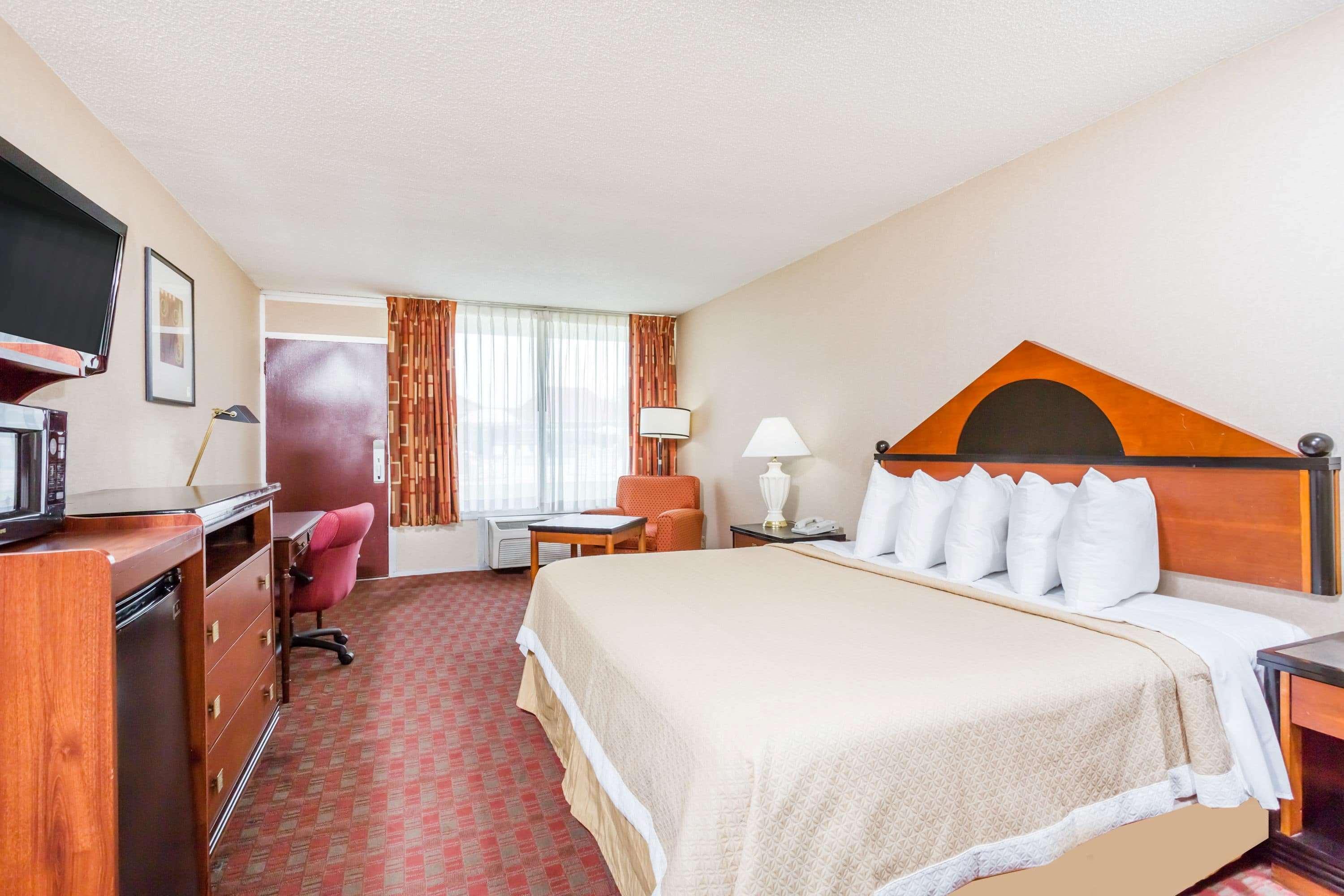 Days Inn By Wyndham Goldsboro Extérieur photo