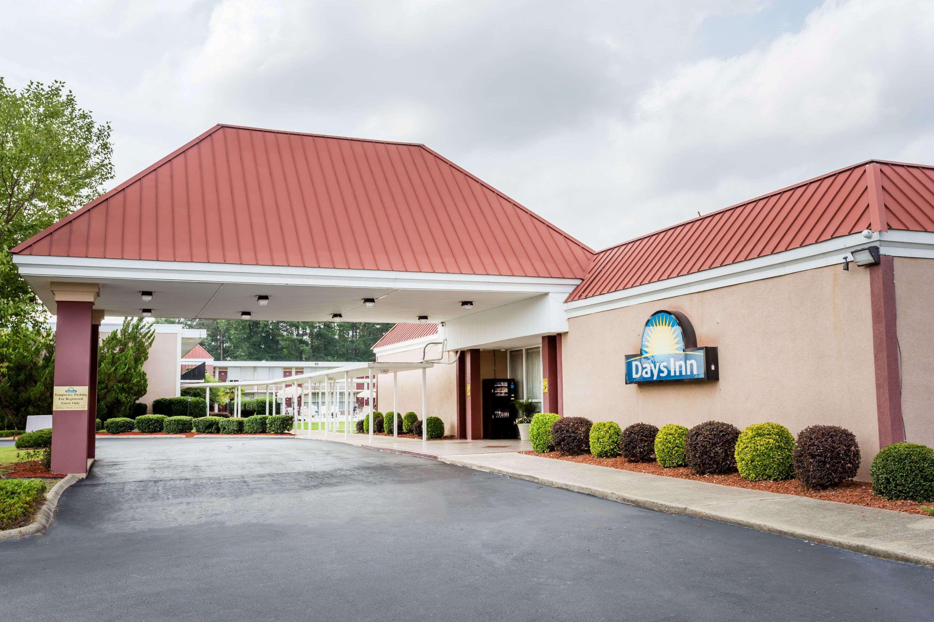 Days Inn By Wyndham Goldsboro Extérieur photo