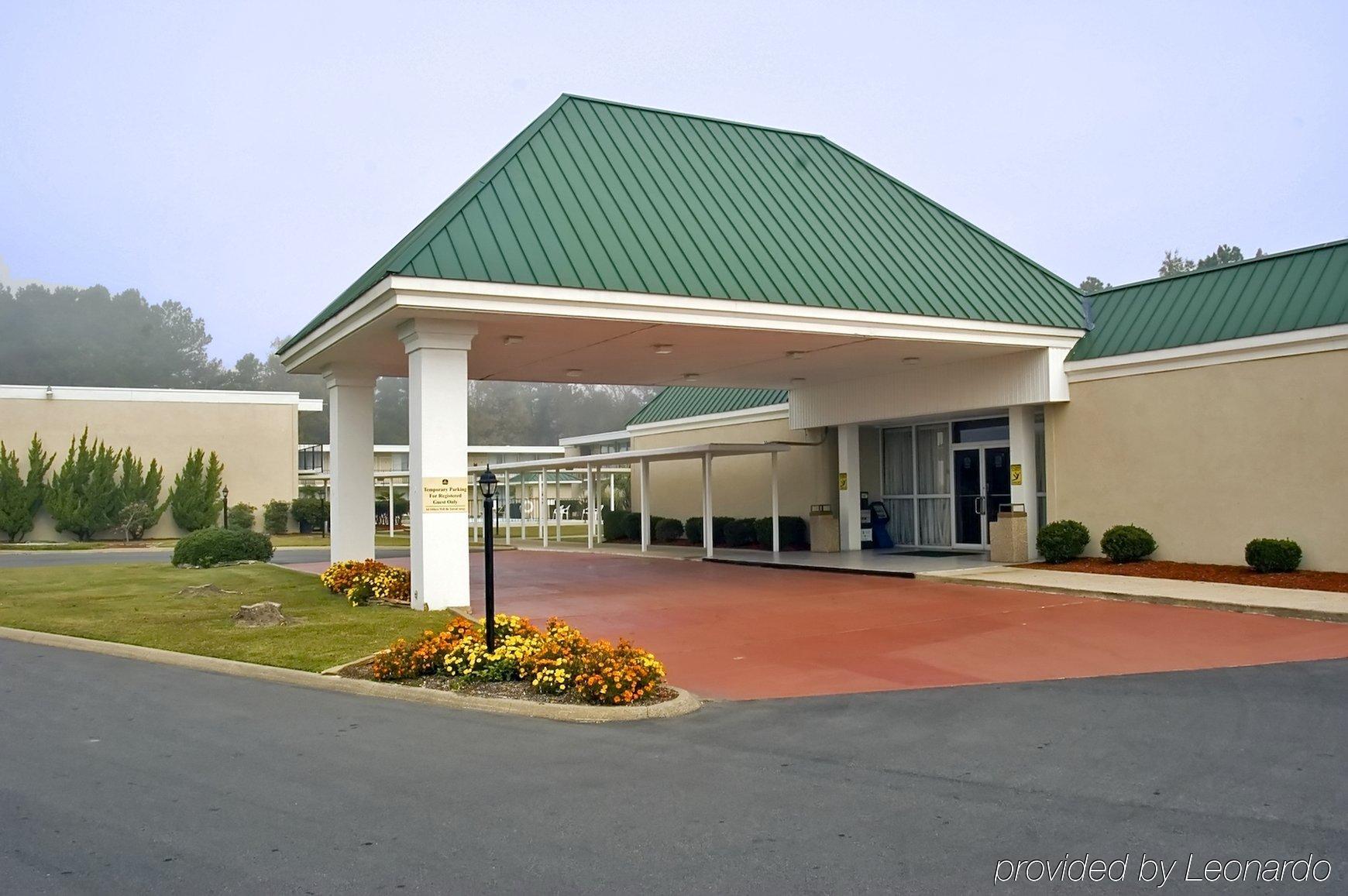 Days Inn By Wyndham Goldsboro Extérieur photo